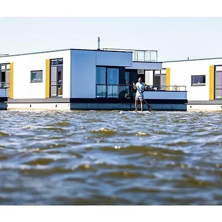 Bernstein Båthotell